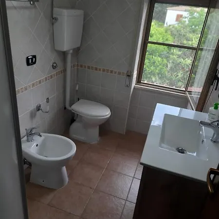 Semesterbostad Casa Foxi Lioni A 180 Mt Dal Mare