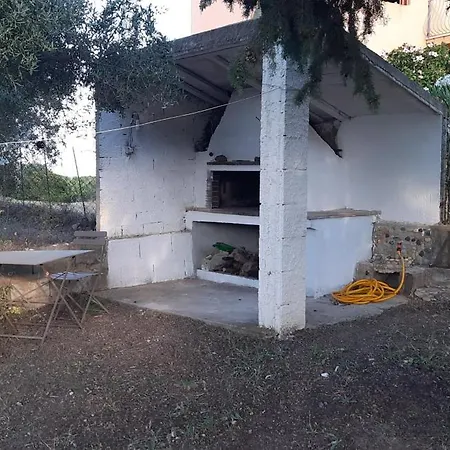 Сasa de vacaciones Casa A 180 Mt Dal Mare Ideale Per Famiglie Con Cani Tertenìa