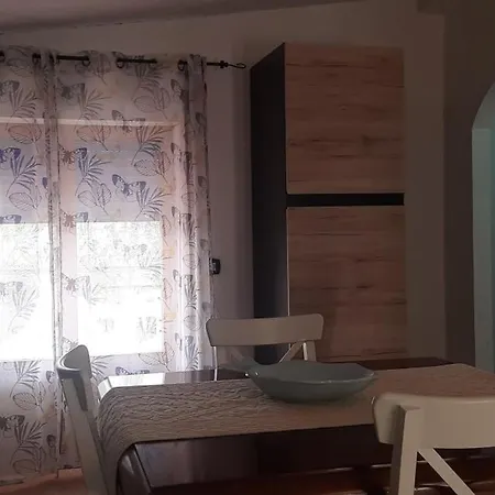 Casa A 180 Mt Dal Mare Ideale Per Famiglie Con Cani Сasa de vacaciones Tertenìa