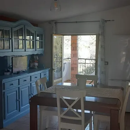 Casa A 180 Mt Dal Mare Ideale Per Famiglie Con Cani Tertenìa