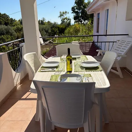 Сasa de vacaciones Casa A 180 Mt Dal Mare Ideale Per Famiglie Con Cani Tertenìa