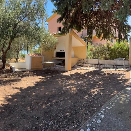 Casa A 180 Mt Dal Mare Ideale Per Famiglie Con Cani Tertenìa
