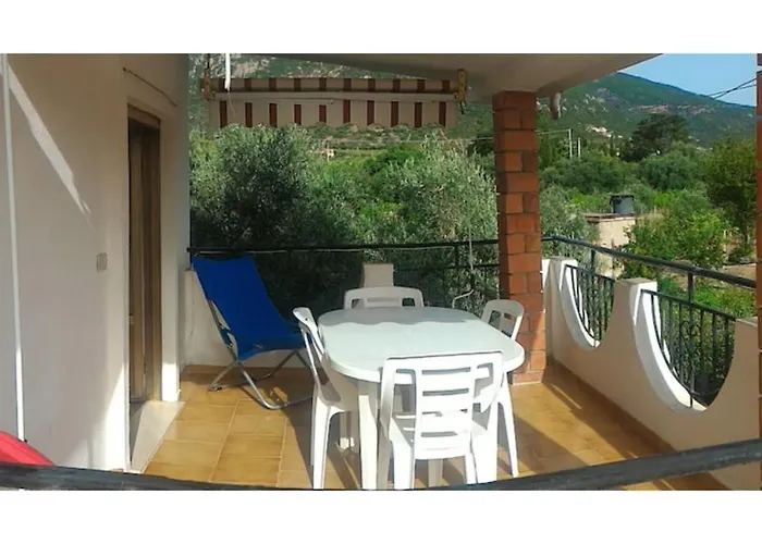 Casa A 180 Mt Dal Mare Ideale Per Famiglie Con Cani Tatil Evi Tertenìa